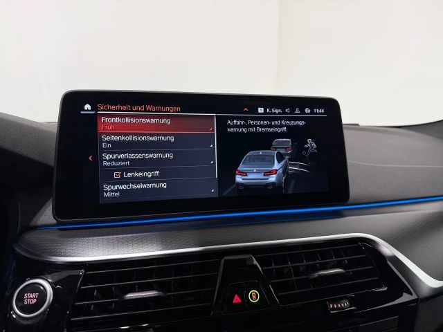 BMW 530 530e M-Sport Sedan xDrive