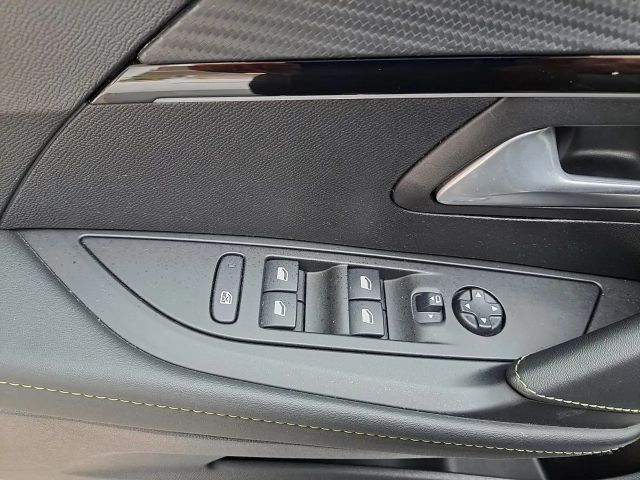 Peugeot 208 EAT8 GT-Line PureTech