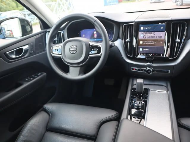 Volvo XC60 AWD Dark Plus