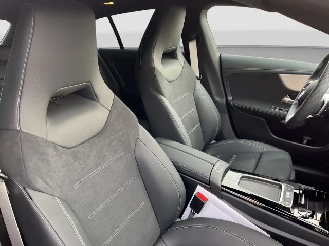 Mercedes-Benz CLA 200 CLA 200 d Shooting Brake