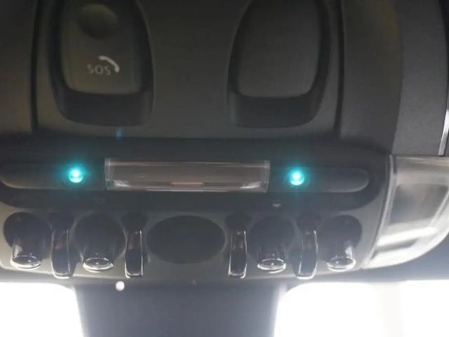 MINI Cooper COOPER 1,5 CAMDEN LEDER NAVI LED SHZ TEMPOMAT 17"