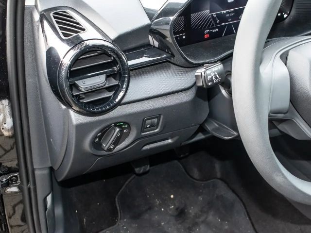 Skoda Fabia 1.0 MPI Essence LED PDC SHZ SOUNDSYS SPURH