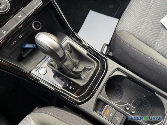 Volkswagen Touran 2.0 TDI DSG Highline R-Line