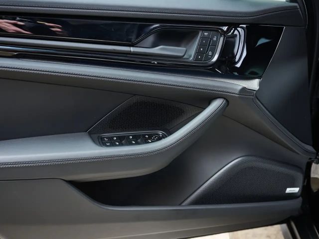 Porsche Panamera 4 E-Hybrid