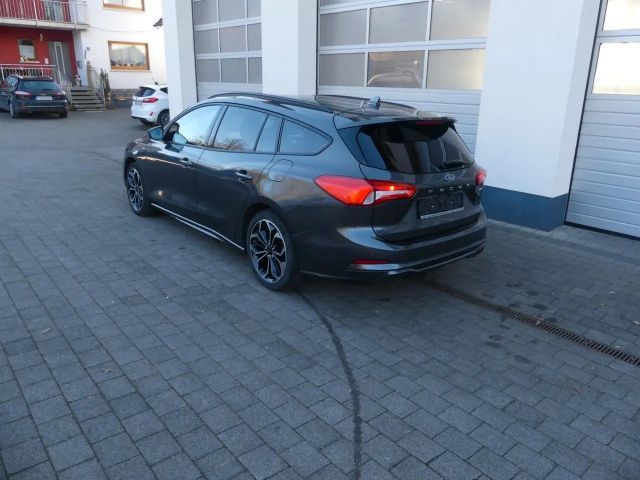 Ford Focus ST Line Wagon