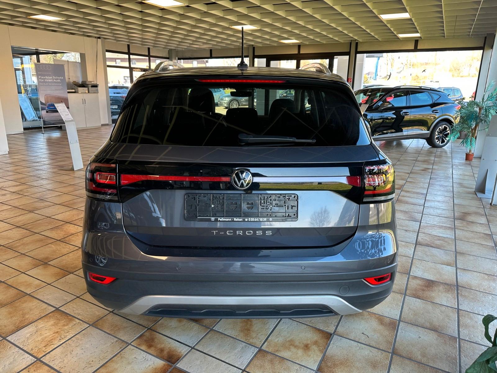 Volkswagen T-Cross Style