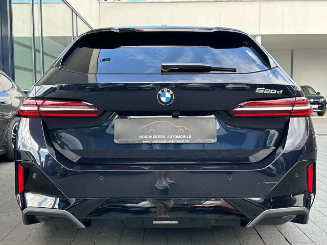 BMW 520 520d M-Sport Touring