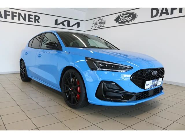 Ford Focus ST Line