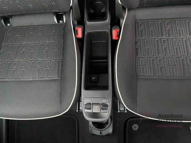 Fiat 500e Digitales Cockpit Apple CarPlay Android Auto Klima