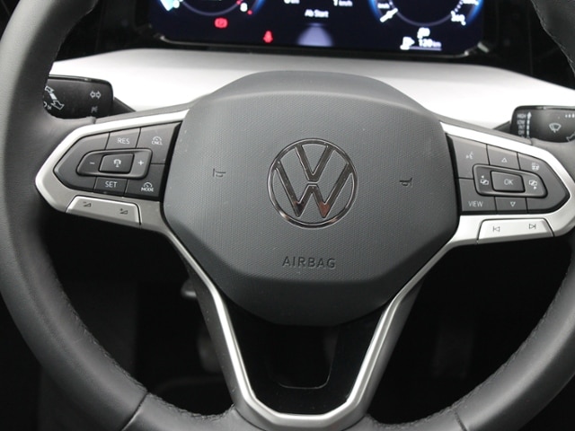 Volkswagen Golf 1.5 TSI Golf VIII