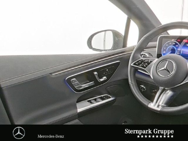 Mercedes-Benz EQE 300 Sedan