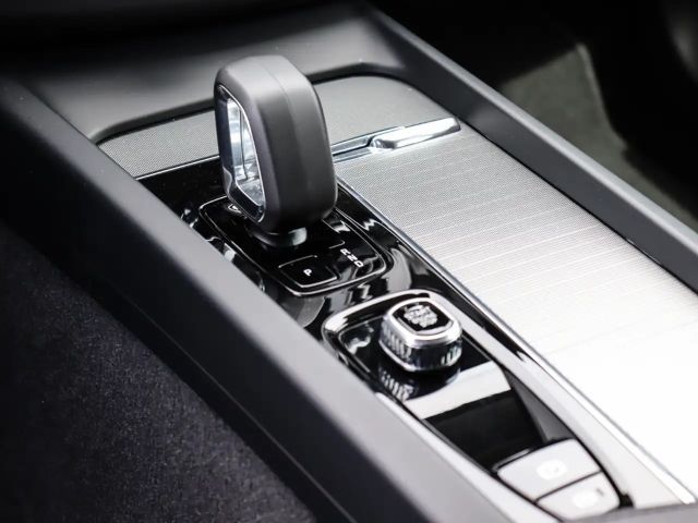 Volvo XC60 Dark Plus