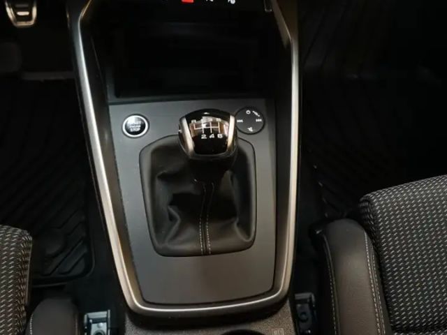 Audi A3 30 TFSI Sedan