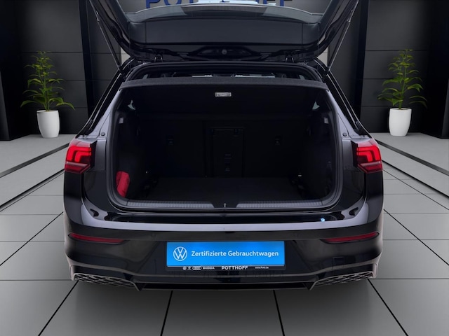 Volkswagen Golf 1.5 eTSI DSG R-Line