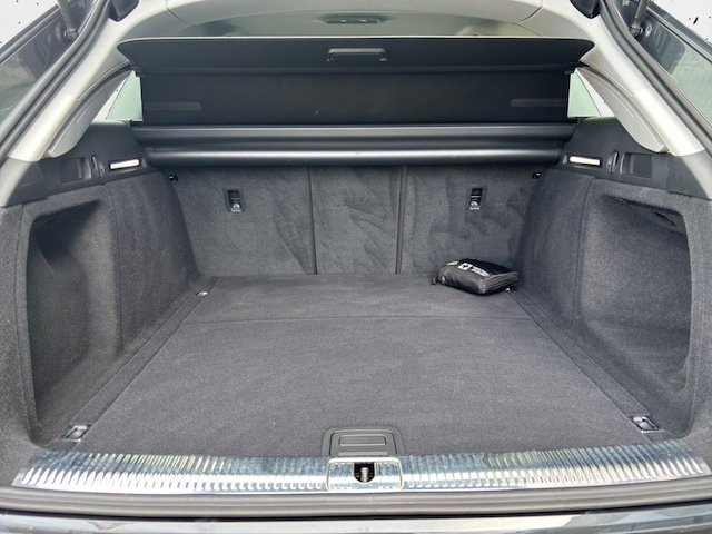 Audi A4 40 TFSI Avant S-Tronic