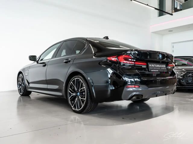 BMW 530 530e M-Sport Sedan xDrive