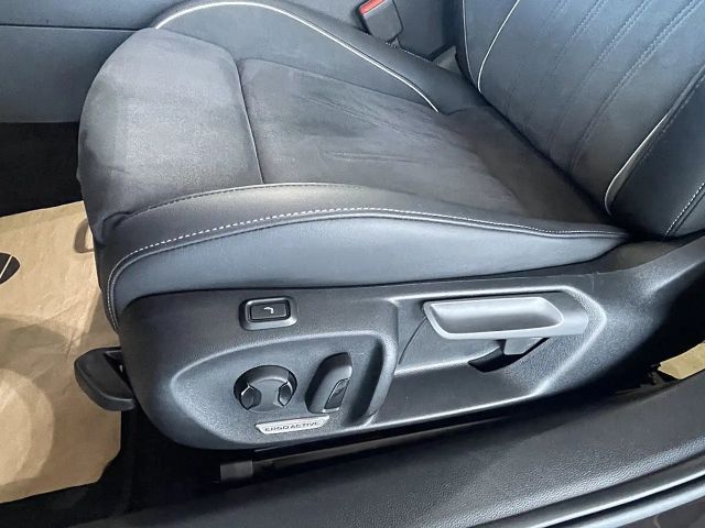 Volkswagen Passat ACT Business DSG Variant