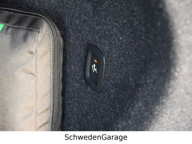 Volvo XC40 B4 STHZG/360°/AHK