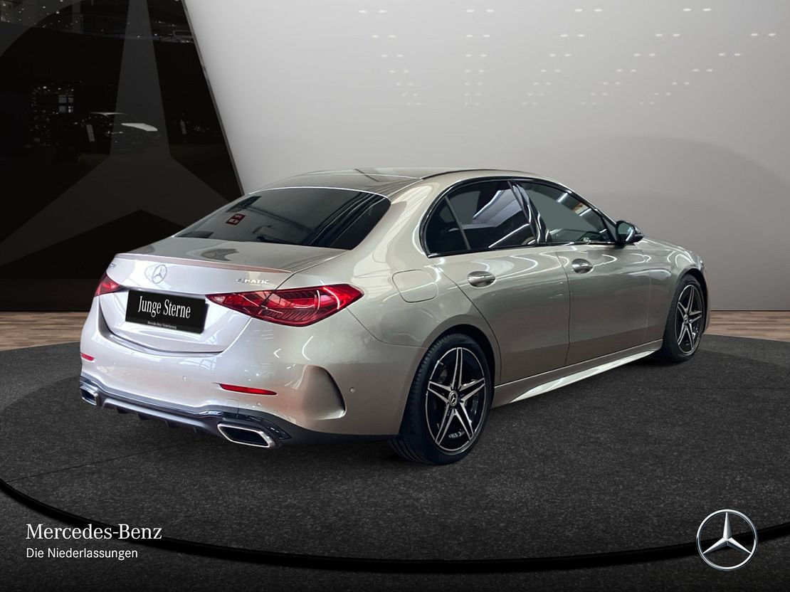 Mercedes-Benz C 200 4MATIC Sedan