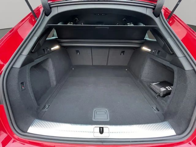 Audi A4 40 TDI S-Line