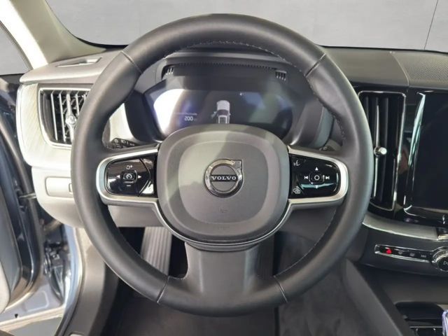 Volvo XC60 AWD Dark Plus