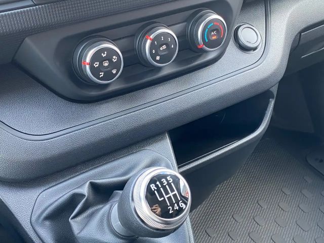 Nissan Primastar L1H1 dCi 150