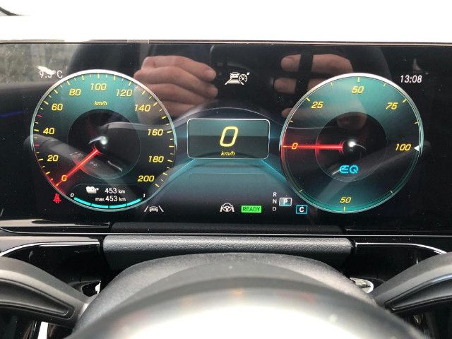 Mercedes-Benz EQA 250