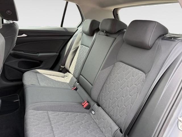 Volkswagen Golf 1.5 eTSI DSG