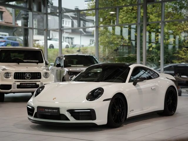 Porsche 911 Carrera Coupé GTS