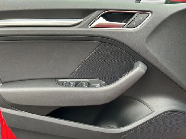 Audi A3 35 TFSI S-Tronic Sedan Sport Sportback