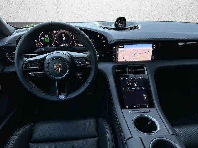 Porsche Taycan 4S Cross Turismo