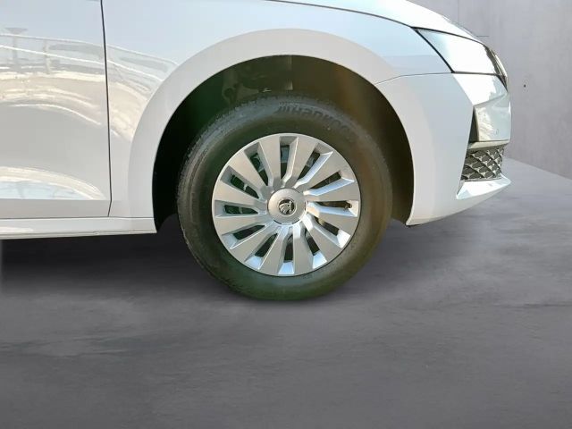 Skoda Octavia Essence TSI