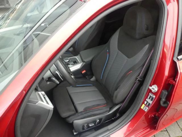 BMW 330 330e M-Sport Touring