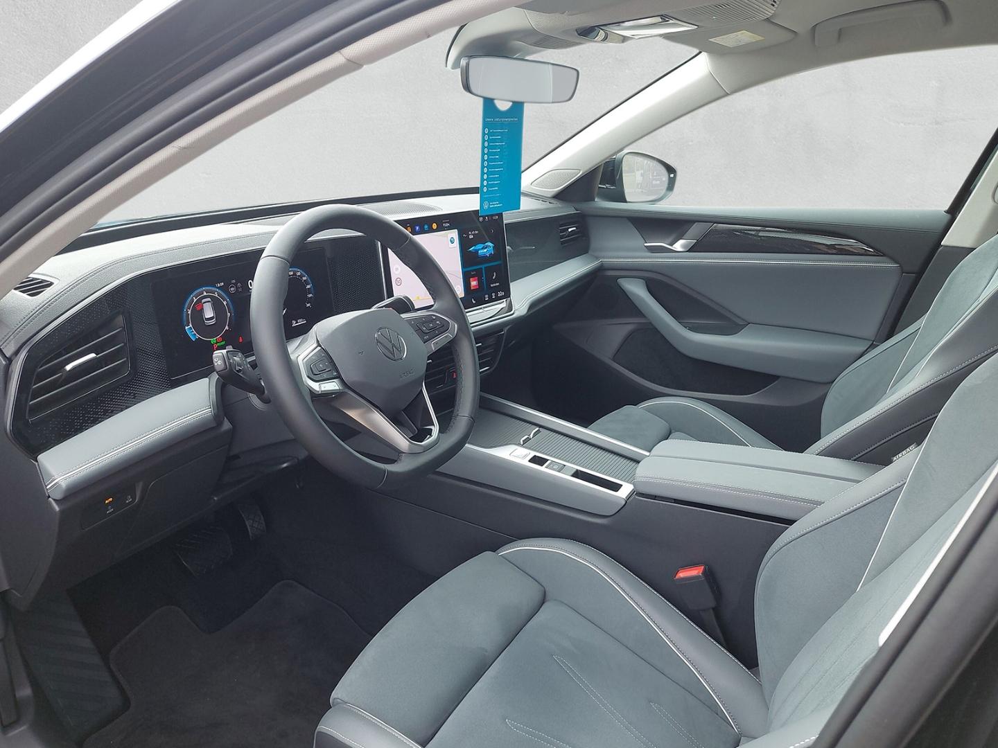 Volkswagen Passat 1.5 eTSI Business Variant