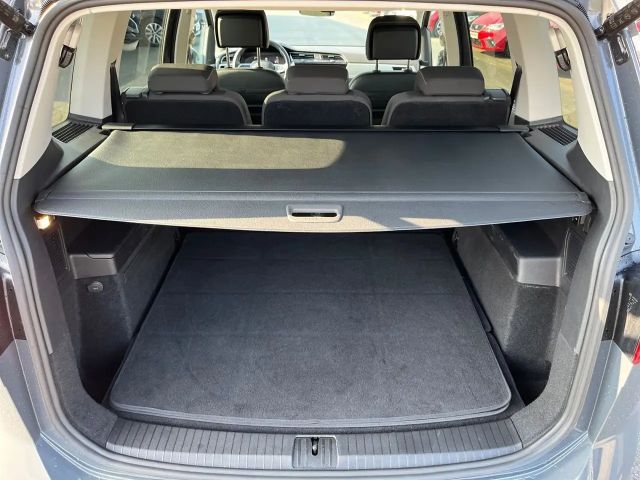 Volkswagen Touran DSG Move