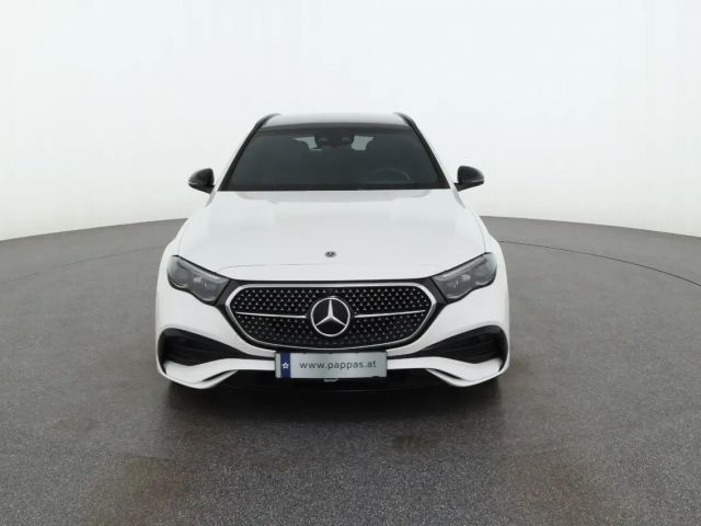Mercedes-Benz E 220 4MATIC E 220 d Estate