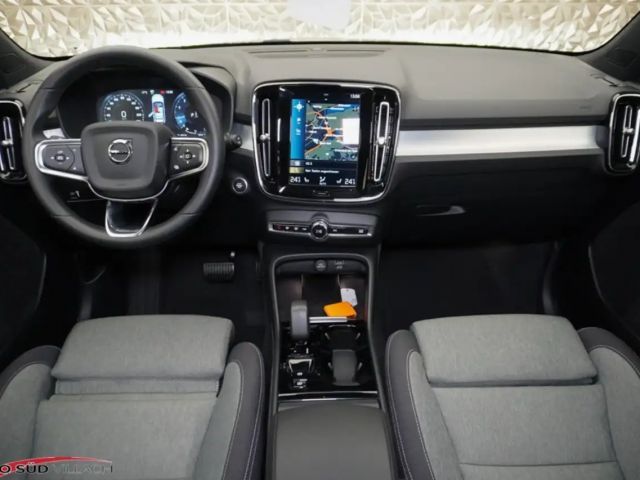 Volvo XC40 Dark Plus