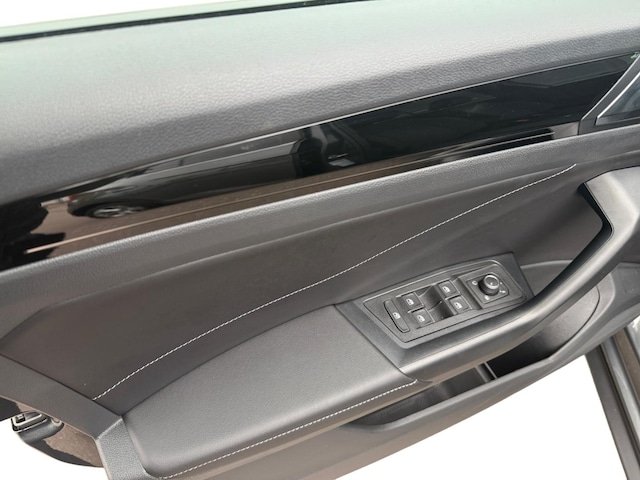 Volkswagen T-Roc DSG Plus R-Line