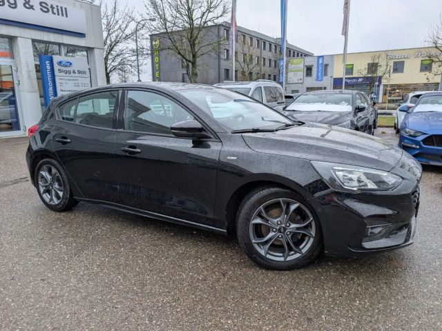 Ford Focus ST Line