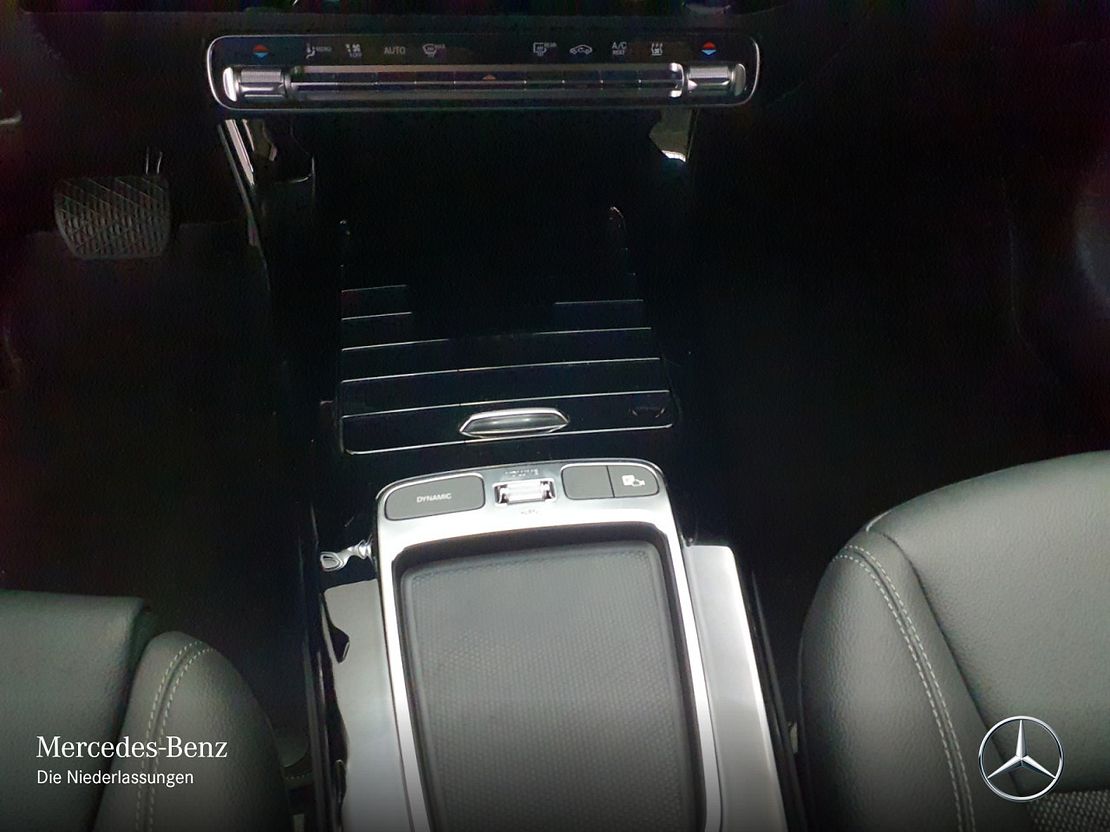 Mercedes-Benz A 180 A 180 d