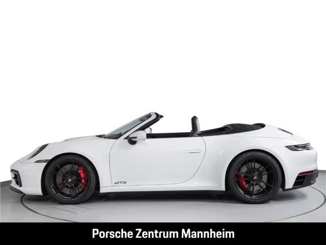 Porsche 992 Cabrio Carrera GTS