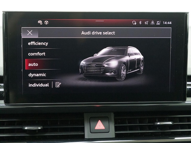 Audi A4 40 TFSI Avant Quattro S-Line S-Tronic