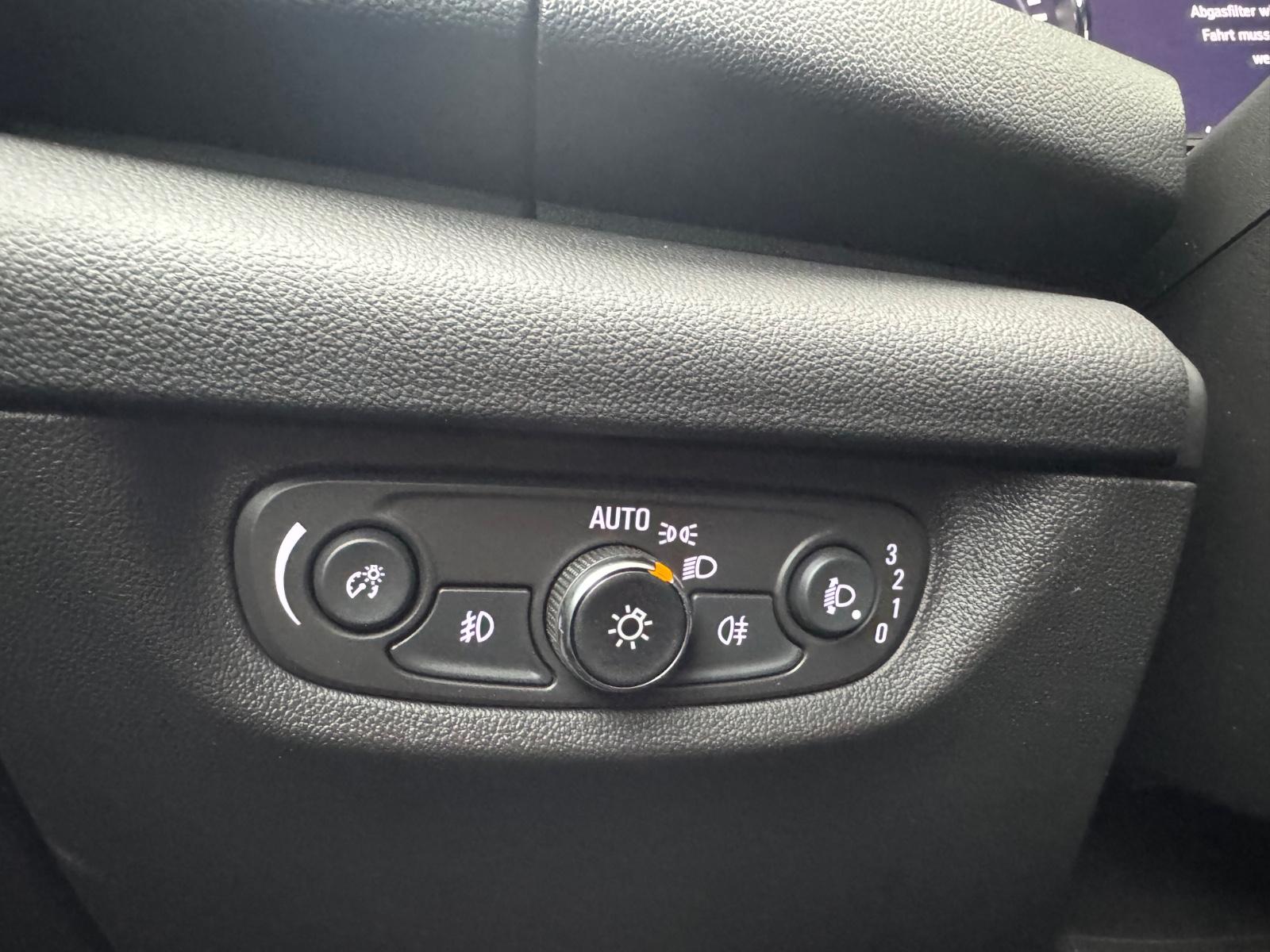 Opel Insignia 2.0 CDTI Business