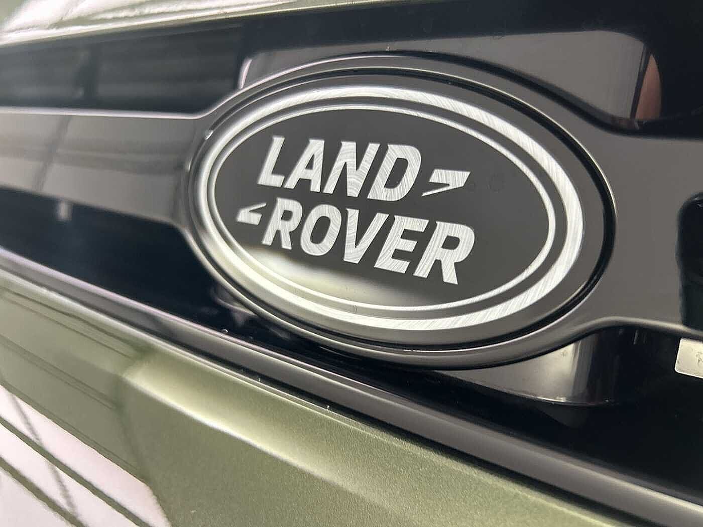 Land Rover Defender 110