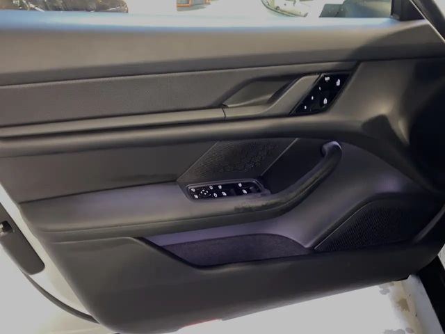 Porsche Taycan Performance Plus