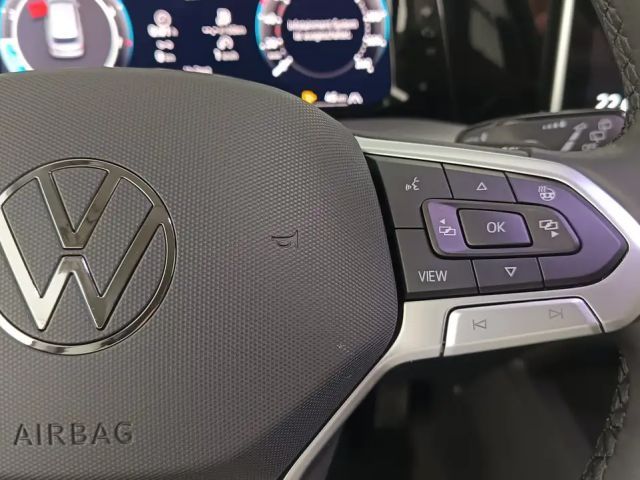 Volkswagen Golf Business DSG Variant