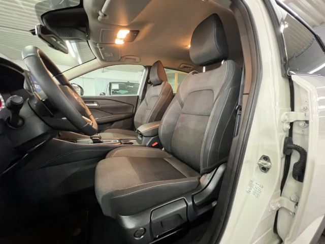 Nissan Qashqai 1.3 Connecta LED+KEYLESS+360°+ACC+VC uvm