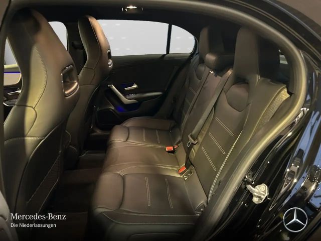 Mercedes-Benz A 180 AMG Line