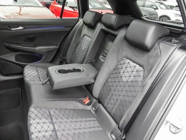 Volkswagen Golf R-Line Variant