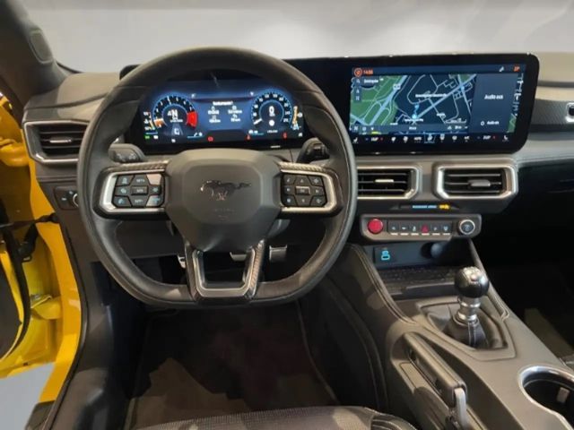 Ford Mustang Fastback GT 5.0 V8